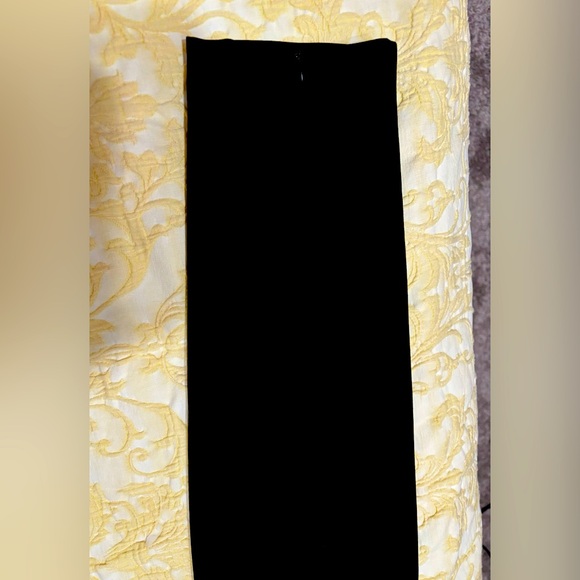 Zara black pants with slit cuffs - Picture 3 of 6